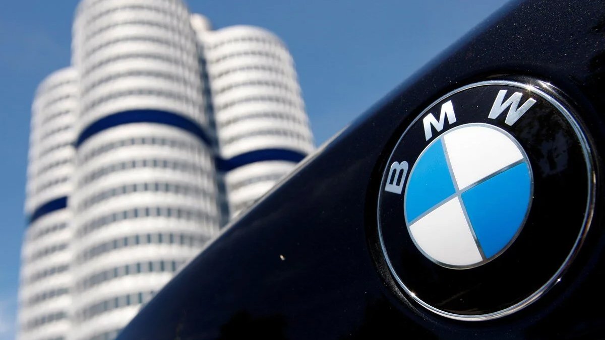 BMW'den flaş karar: Sıfır emisyonlu üretime geçiş yapıyor