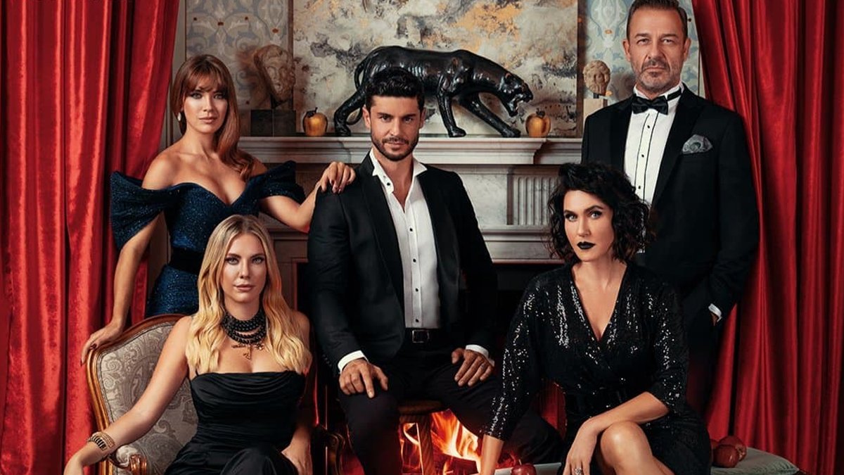 Yasak Elma'da kan kaybı: Sevilen erkek oyuncu diziden ayrılıyor