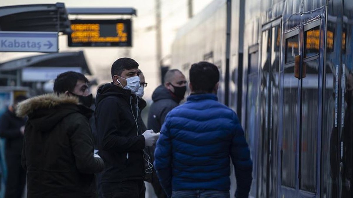 Bilim Kurulu üyesi kısıtlamaların bitişi için tarih verdi