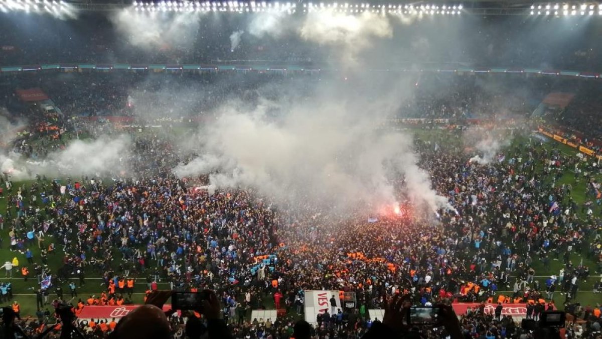 Trabzonsporluların bir şampiyonluk kutlaması da Yenikapı'da