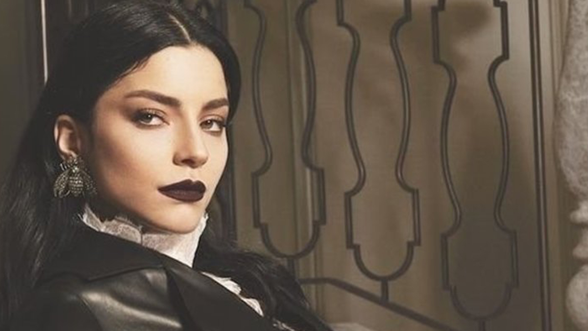 Merve Boloğur "Bıktım" Dedi İsyan Bayrağını Çekti! İşte Tuhaf Paylaşımlarıyla Dikkat Çeken Boloğur'dan İlginç Açıklama