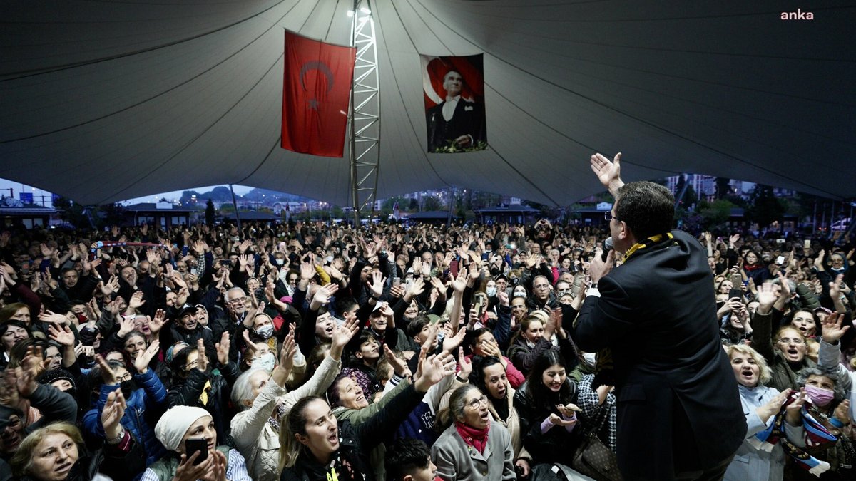 İBB Başkanı İmamoğlu Artvin'de halkla buluştu: Ağırlığımın altında ezilirler