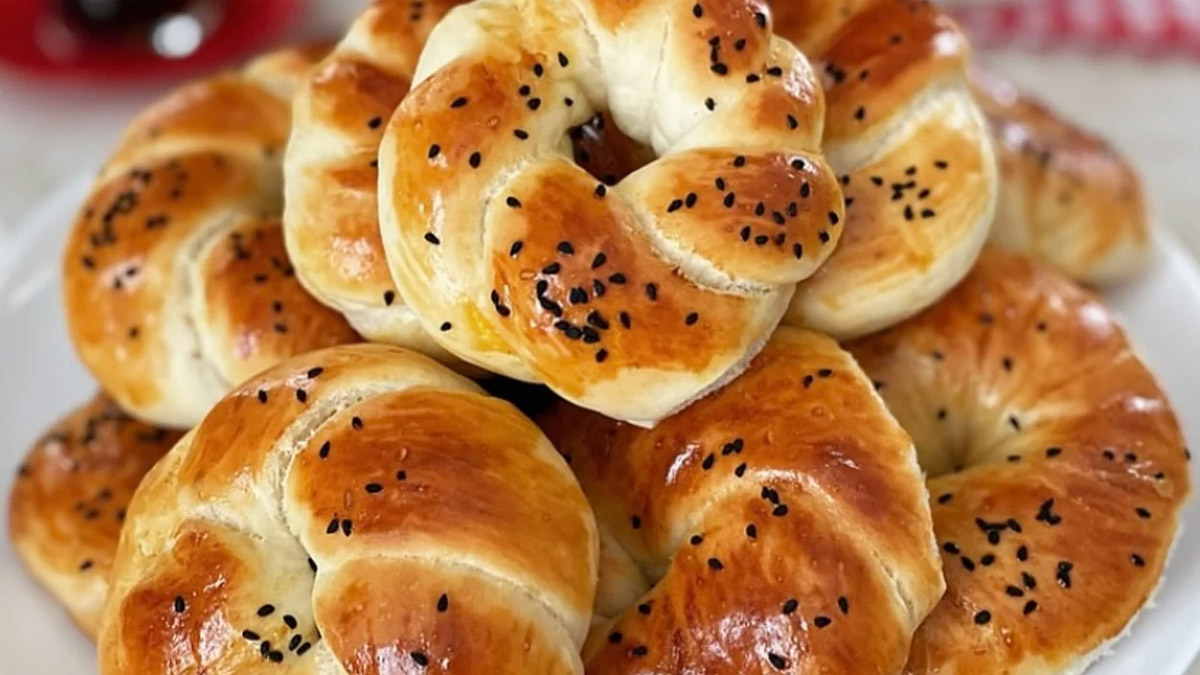 Kendini dev sanan açma tarifi ile sizde pastanelere meydan okuyun! İşte tel tel ayrılan pamuk açma tarifi...