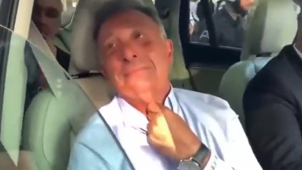 Ahmet Nur Çebi, Ali Koç'a tepki gösterdi:  Ben şaklabanlık yapanlardan değilim