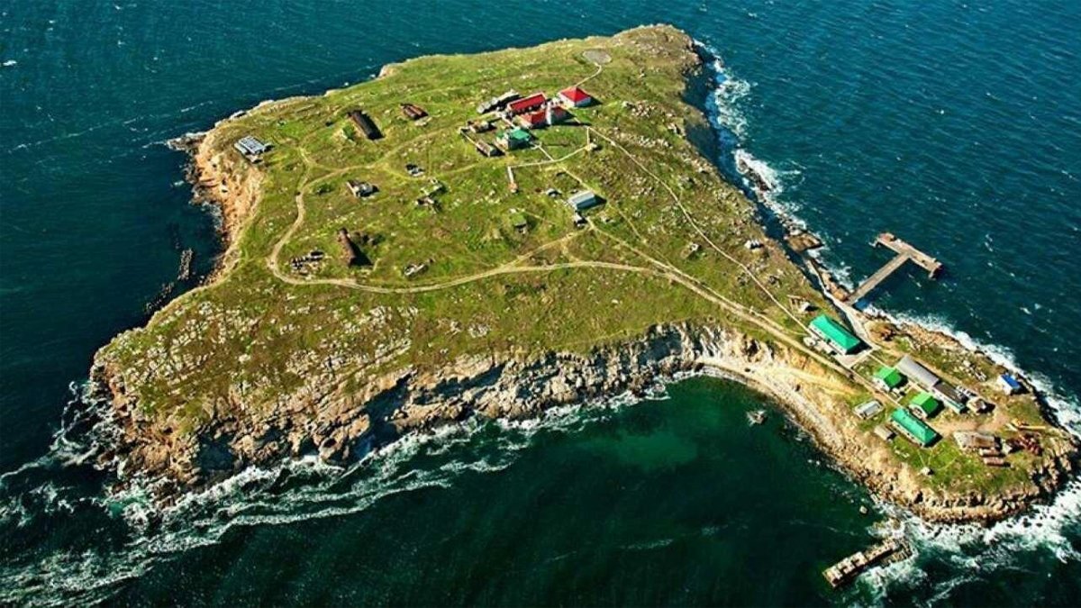 Savaşın kaderini Yılan Adası belirleyecek