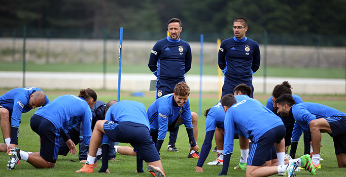 Vitor Pereira hücum hattında çift forvete yer verecek