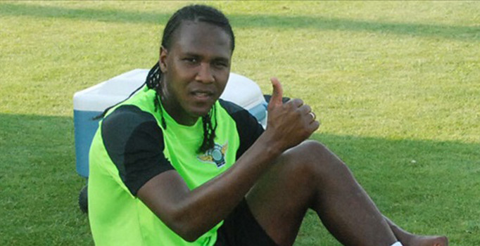 Galatasaray Rodallega ile el sıkıştı