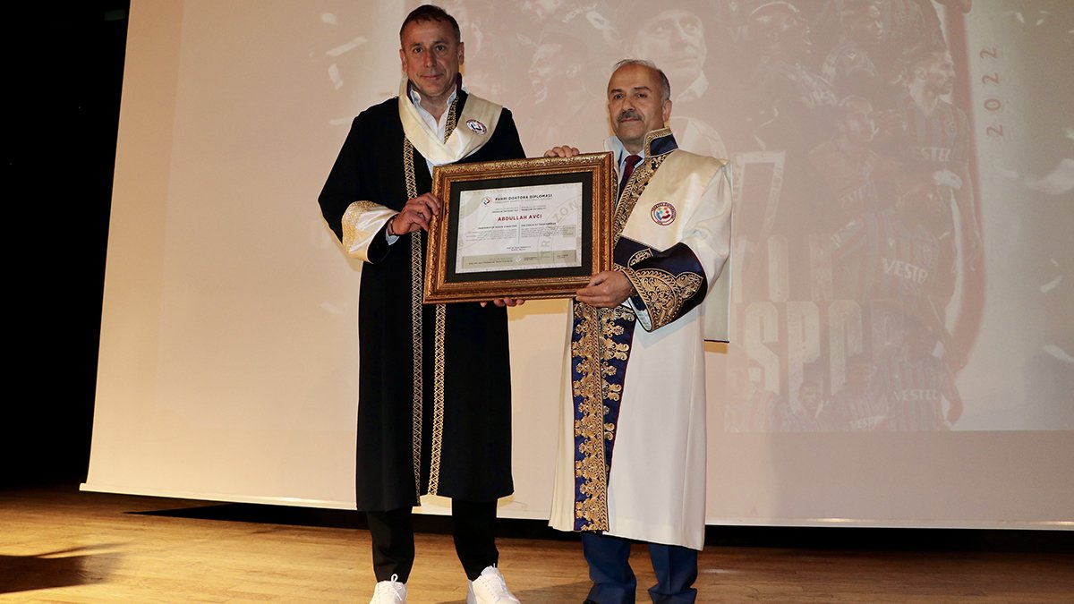 Abdullah Avcı'ya fahri doktora unvanı: Aldığım en anlamlı ödül