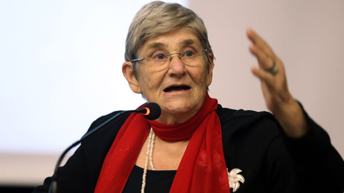 Meslekten men edilmişti! AYM'den Canan Karatay kararı