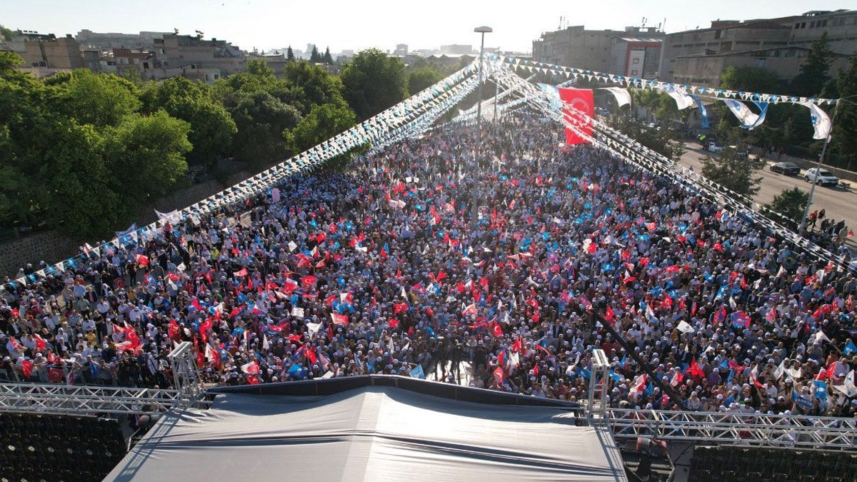 DEVA'nın ilk mitingi Gaziantep'te: Dimdik ayaktayız Beştepe!