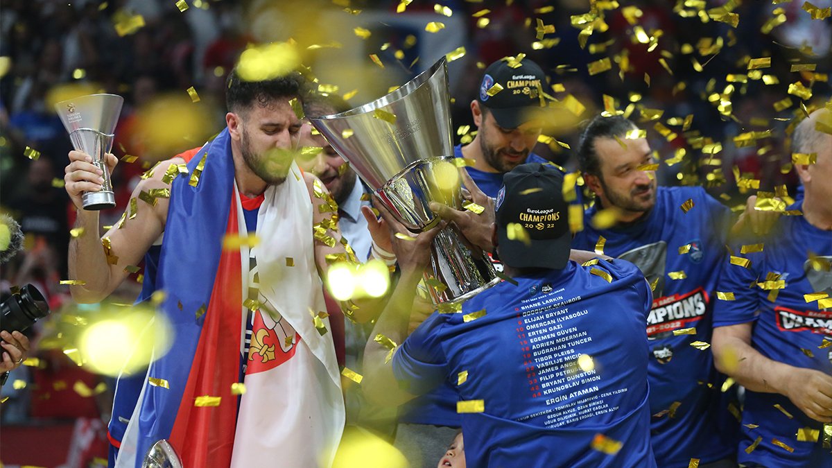 Şampiyon Anadolu Efes