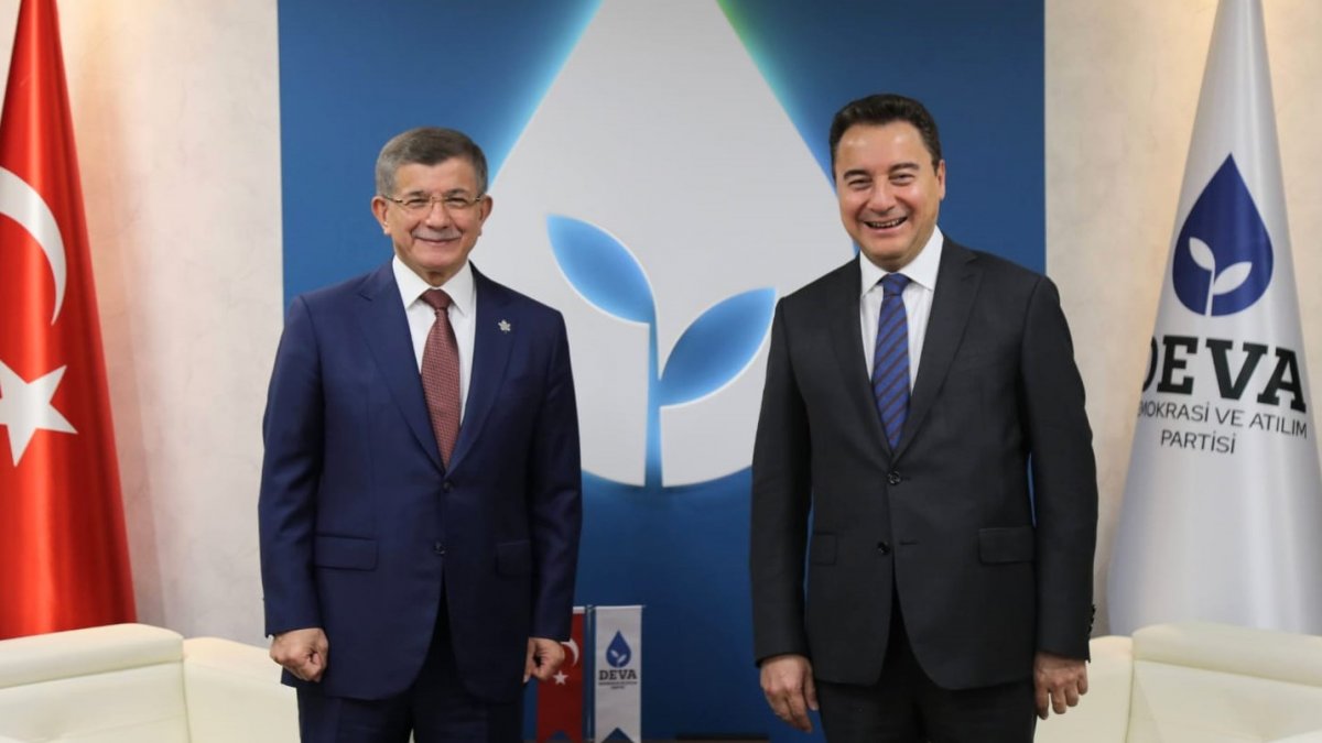 Ahmet Davutoğlu liderler turunu sürdürüyor