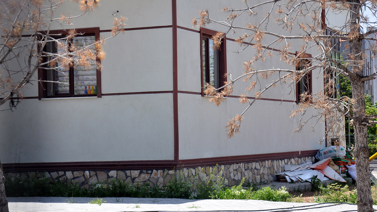 Akıl almaz ihmal! 5 yaşındaki çocuk kreşin penceresinden düştü