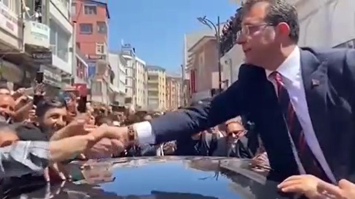İmamoğlu'na Van'da büyük ilgi: Gençlik seninle gurur duyuyor