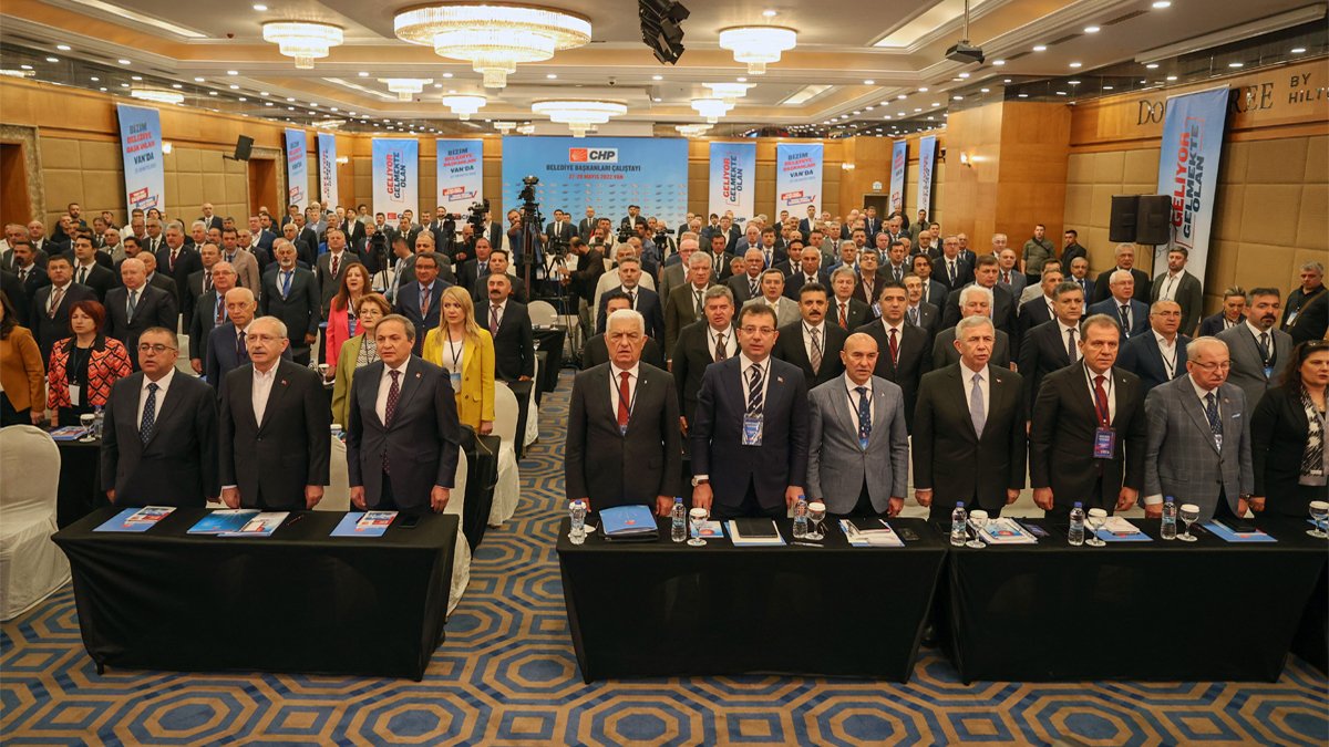 CHP'nin 'Belediye Başkanları Çalıştayı': Artık değişim rüzgarları fırtınaya dönüşüyor