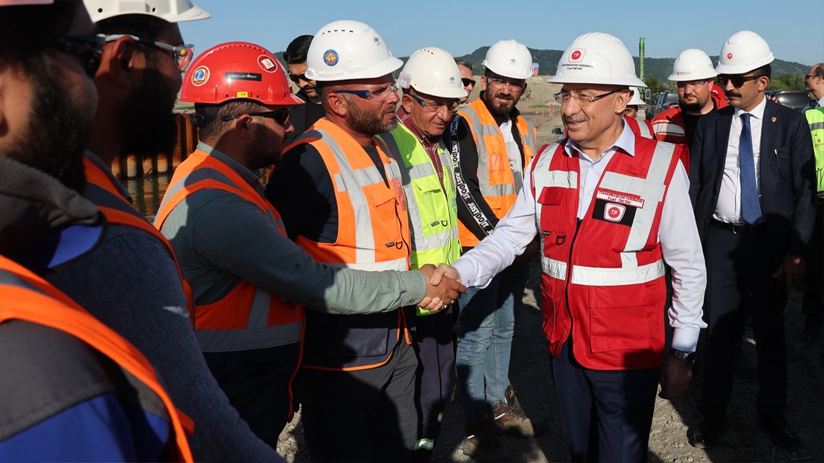 Cumhurbaşkanı Yardımcısı Oktay tarih verdi: Karadeniz'den çıkarılan gaz mutfağınıza gelecek