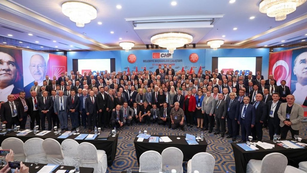 CHP'nin 'Belediye Başkanları Çalıştayı' sona erdi: Uçuk kaçık projeler yerine sorun çözeceğiz