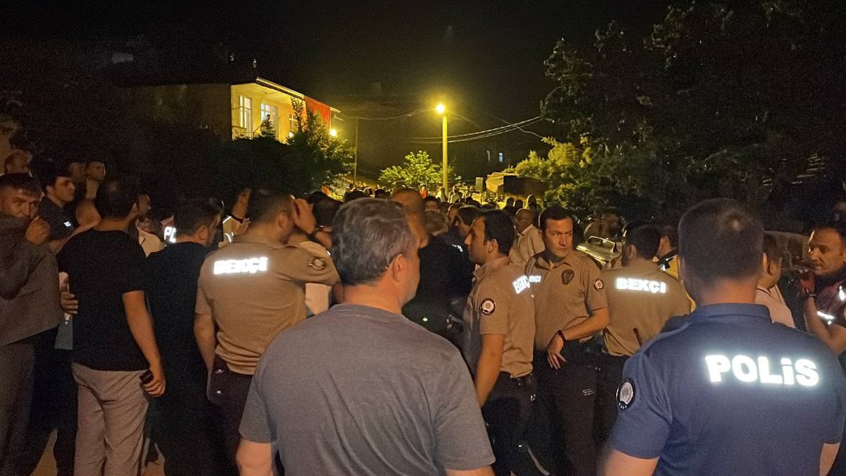 Asker eğlencesinde bekçilerle uzman çavuşlar birbirine girdi