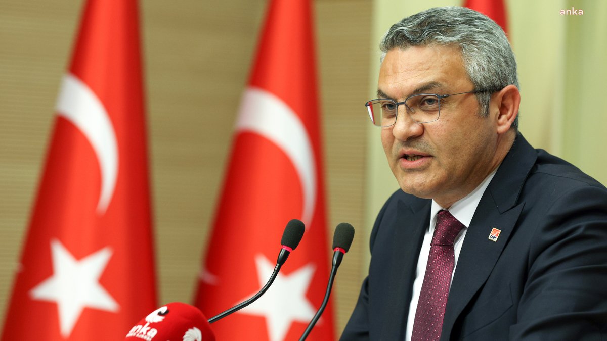 CHP'li Salıcı'dan 'sosyal medya' yasa teklifine tepki: Cumhuriyet tarihinin en ağır sansürü