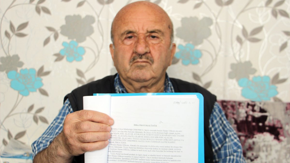 Okumadan imzaladı, evini kaybetti: 17 yıldır geri almak için uğraşıyor