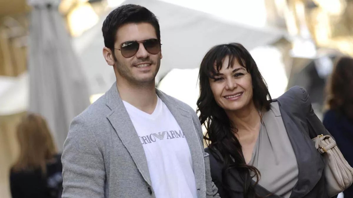 Ünlü oyuncu, eski rol arkadaşının 'darp' iddiası hakkında konuştu: O dönemi kafamda sildim