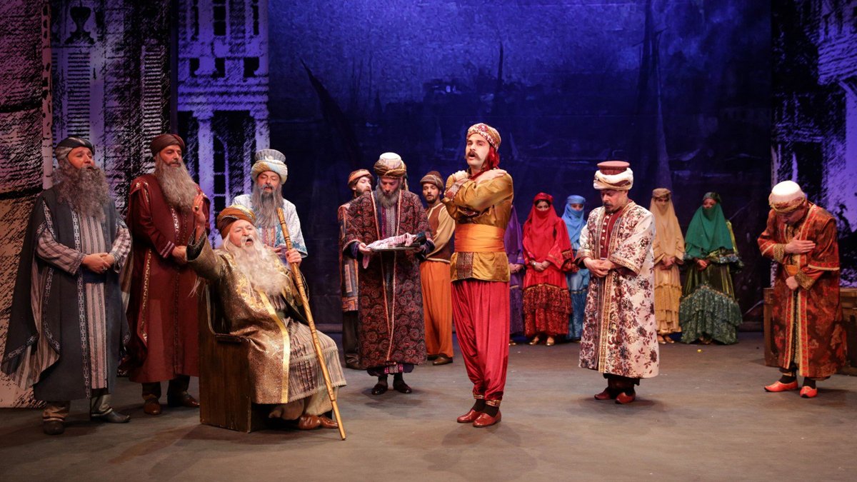 'Bakan yardımcısı tiyatroculara mobbing uyguluyor' iddiası