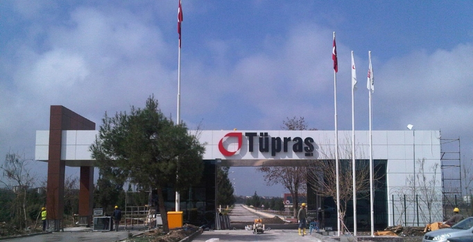 Türkiye'nin en büyüğü 
yine Tüpraş