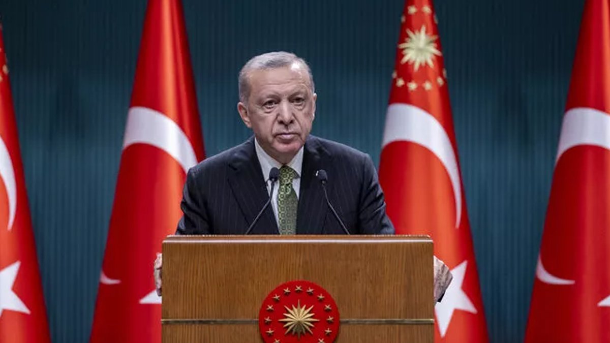 Erdoğan'dan Yunanca tweet: Pişmanlığa yol açacak rüyalardan kaçının