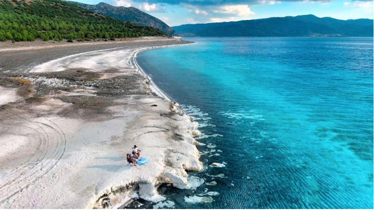 Salda Gölü Koruma Derneği'nden millet bahçesi projesine tepki