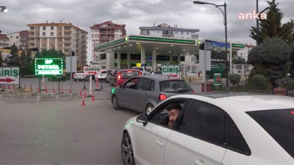 Vatandaşlar akaryakıt kuyruğunda isyan etti: Sandıkta görüşürüz!