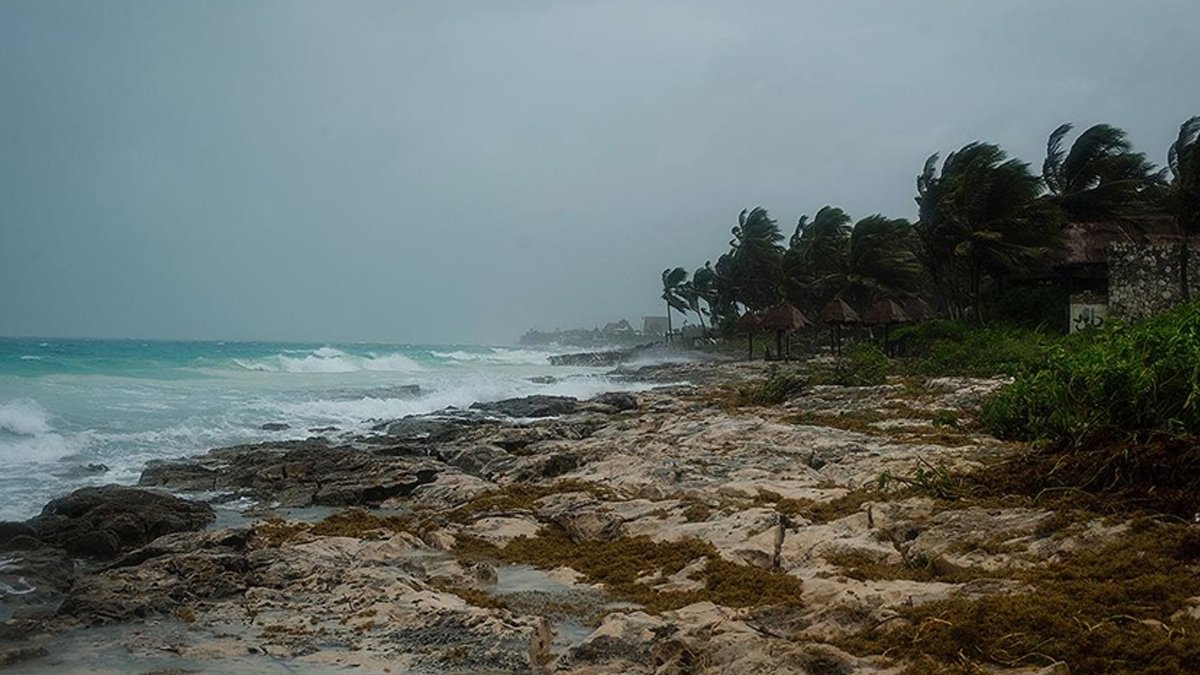 Meksika'da 'Agatha' alarmı: OHAL ilan edildi