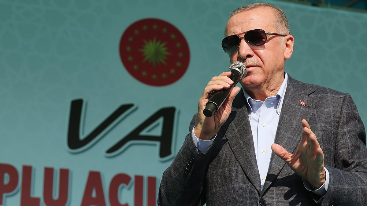 Erdoğan'dan ilginç çıkış: Van'a üniversiteyi biz getirdik