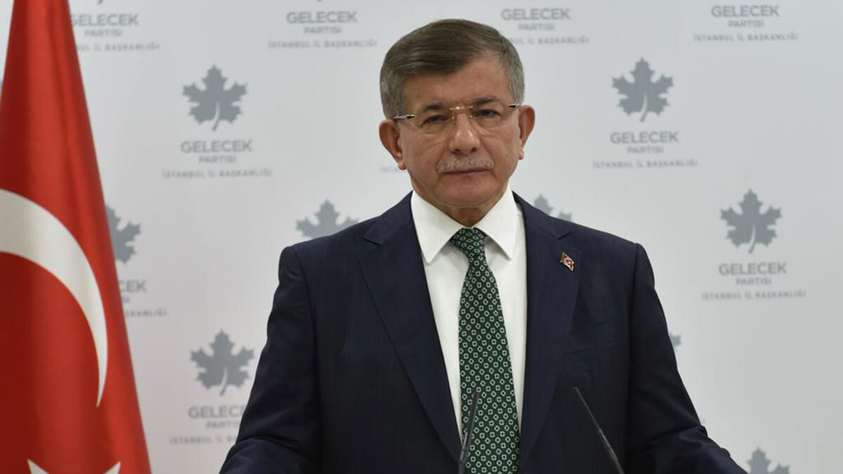 Davutoğlu'ndan vefat eden CHP Gençlik Kolları Başkan Yardımcısı İlkay Yiğit için taziye mesajı