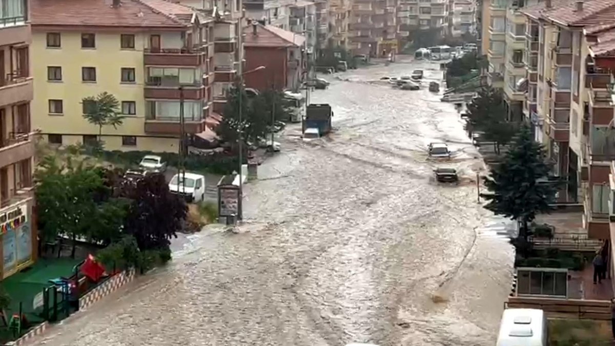 Sel felaketini yaşayan Ankaralılara yeni uyarı