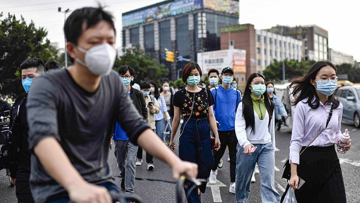 Kartopu gibi büyüyor: Günlük vaka sayısı 37 milyona ulaştı