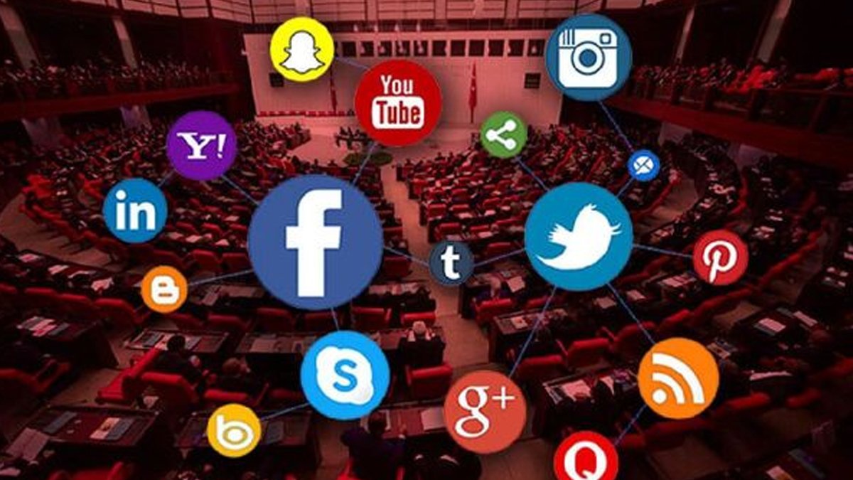Social Media Law: Criminal Risk for Retweets and Comments