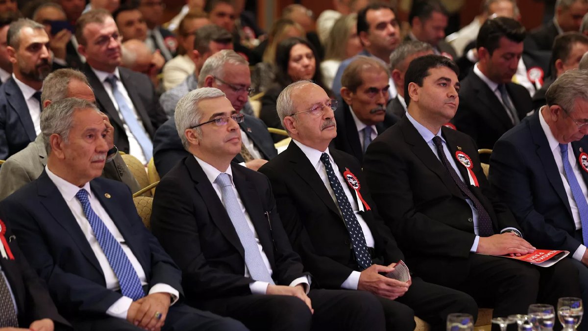 Kılıçdaroğlu'ndan Arınç ile tokalaşmasına ilişkin açıklama