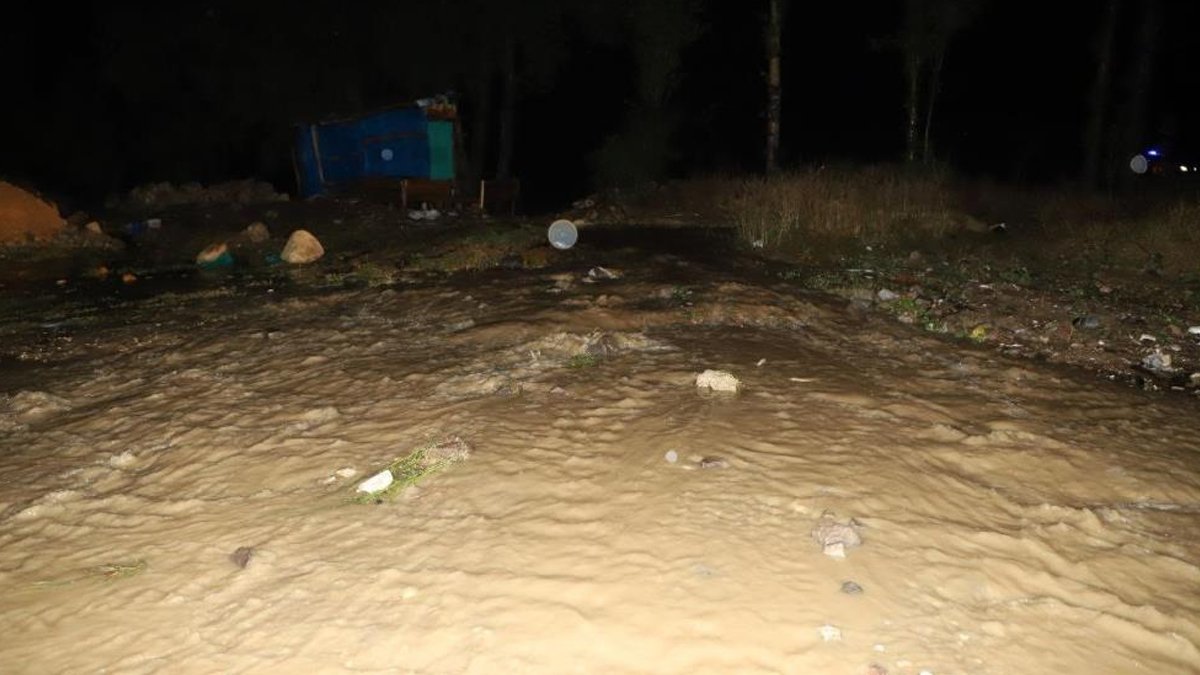 Frig Vadisi’nin kalbi Ayazini köyünü sel vurdu