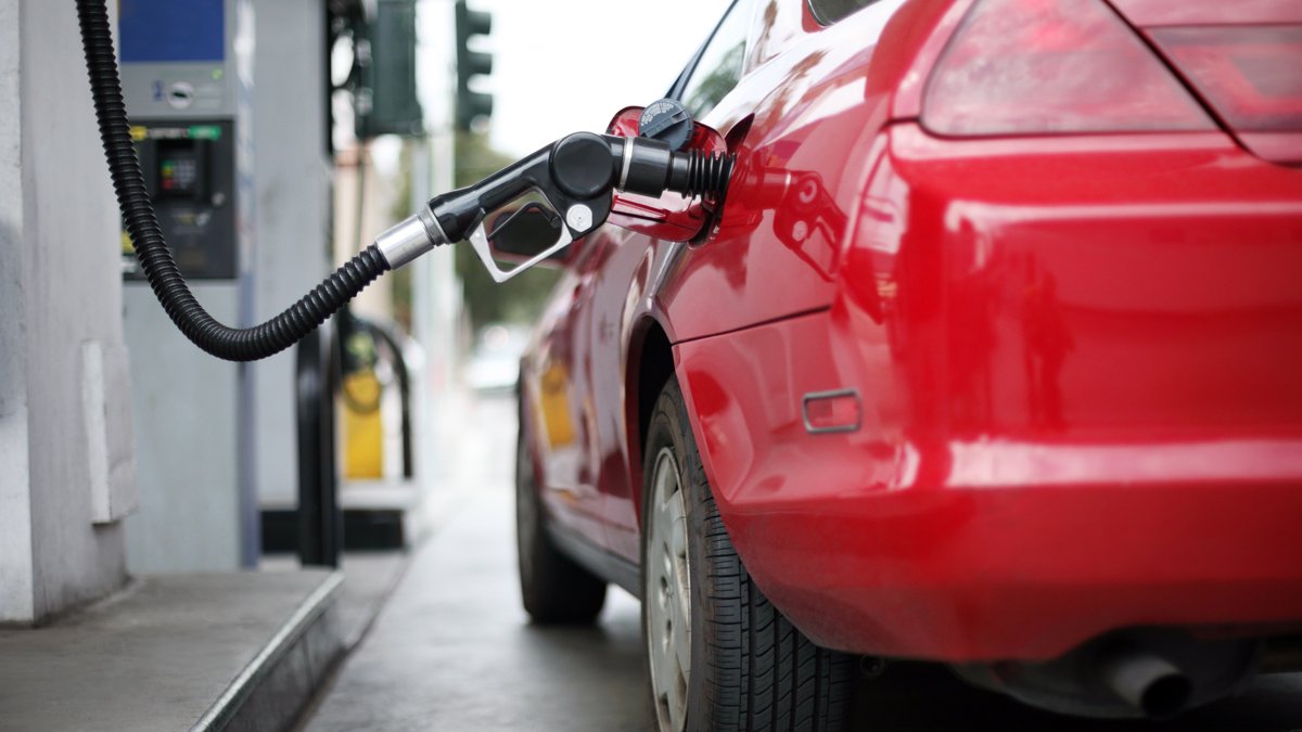 Akaryakıt ürünlerinde 3 gün üst üste indirim! Benzine ve motorine hangi gün ne kadar indirim gelecek?