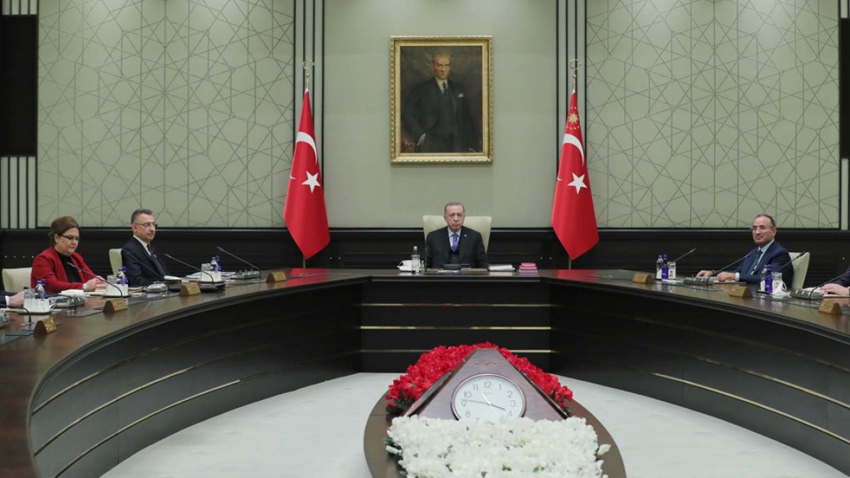 Bakanlar Toplantısı'nda üç konu: Asgari ücret, memur ve emekli maaşları