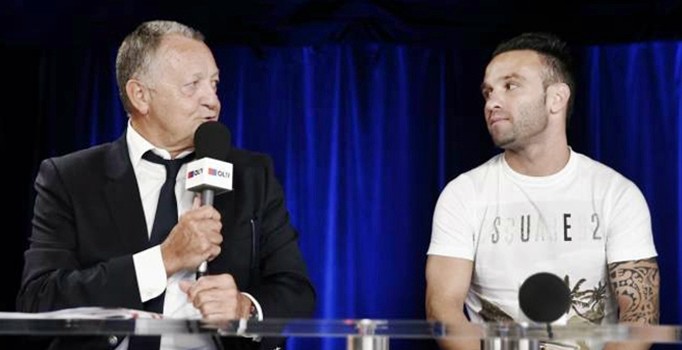 Lyon Başkanı Valbuena için Fenerbahçe ile görüştüklerini söyledi