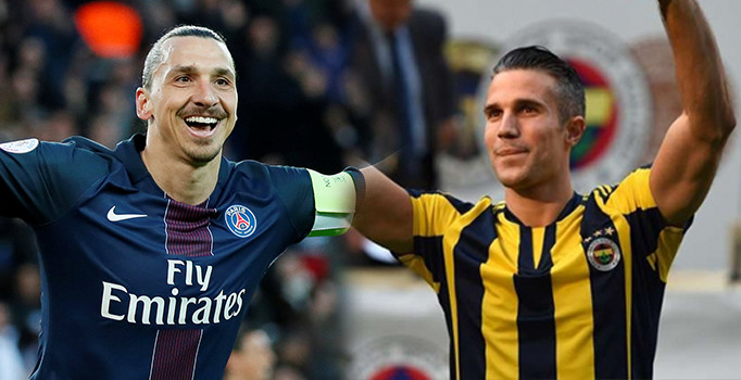 Ibrahimovic'i gönderen PSG Robin van Persie'ye talip oldu