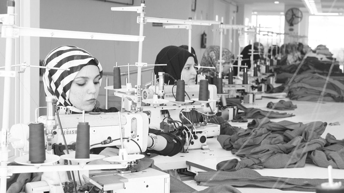 Enflasyon ayarlı asgari ücret seçim yılında: 'Asıl zam' 2023'te