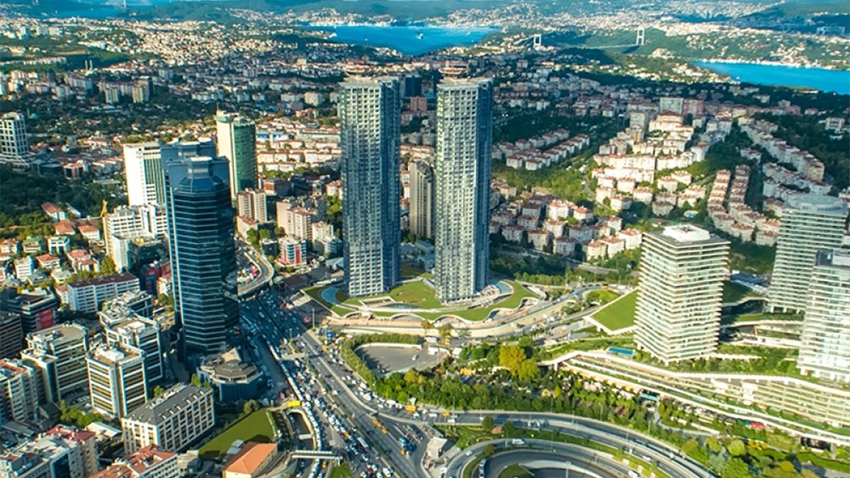 Türkiye'nin Sayılı Zenginleri Arasındaydılar! İstanbul’un En Değerli Arazisine Gökdelen Dikip Yine De İflas Ettiler