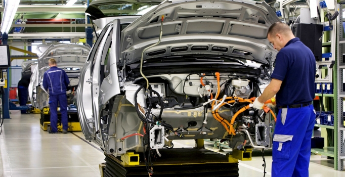 BMW 324 bin aracı geri çağırdı