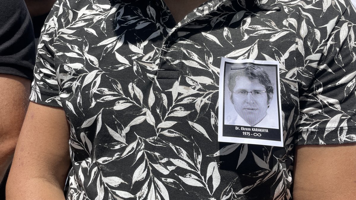 Doktor Ekrem Karakaya son yolculuğuna uğurlandı