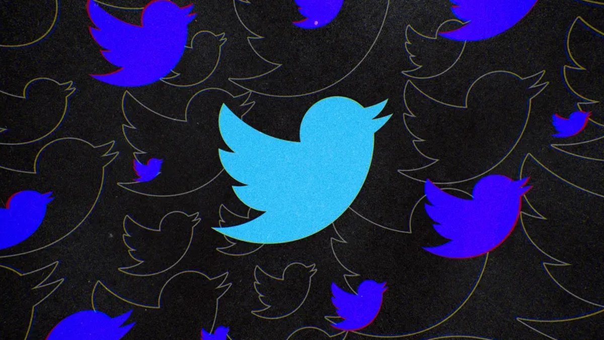 Twitter'dan iki hesaptan tek tweet özelliği