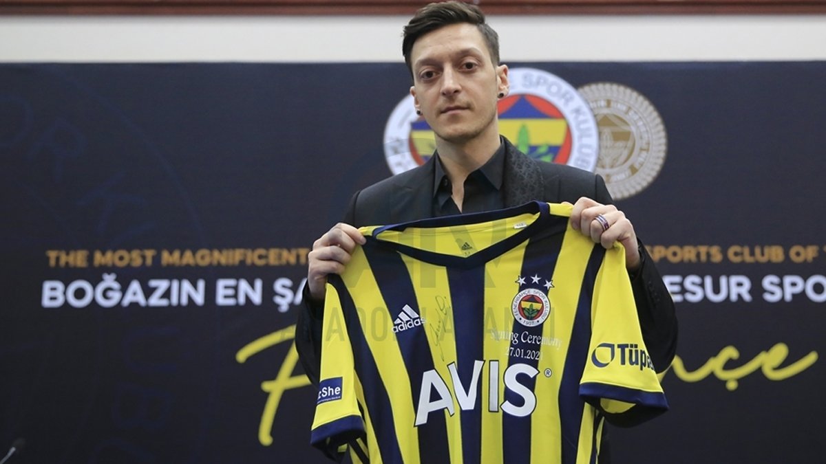 Fenerbahçe, yıldız oyuncusu ile yolları ayırdı