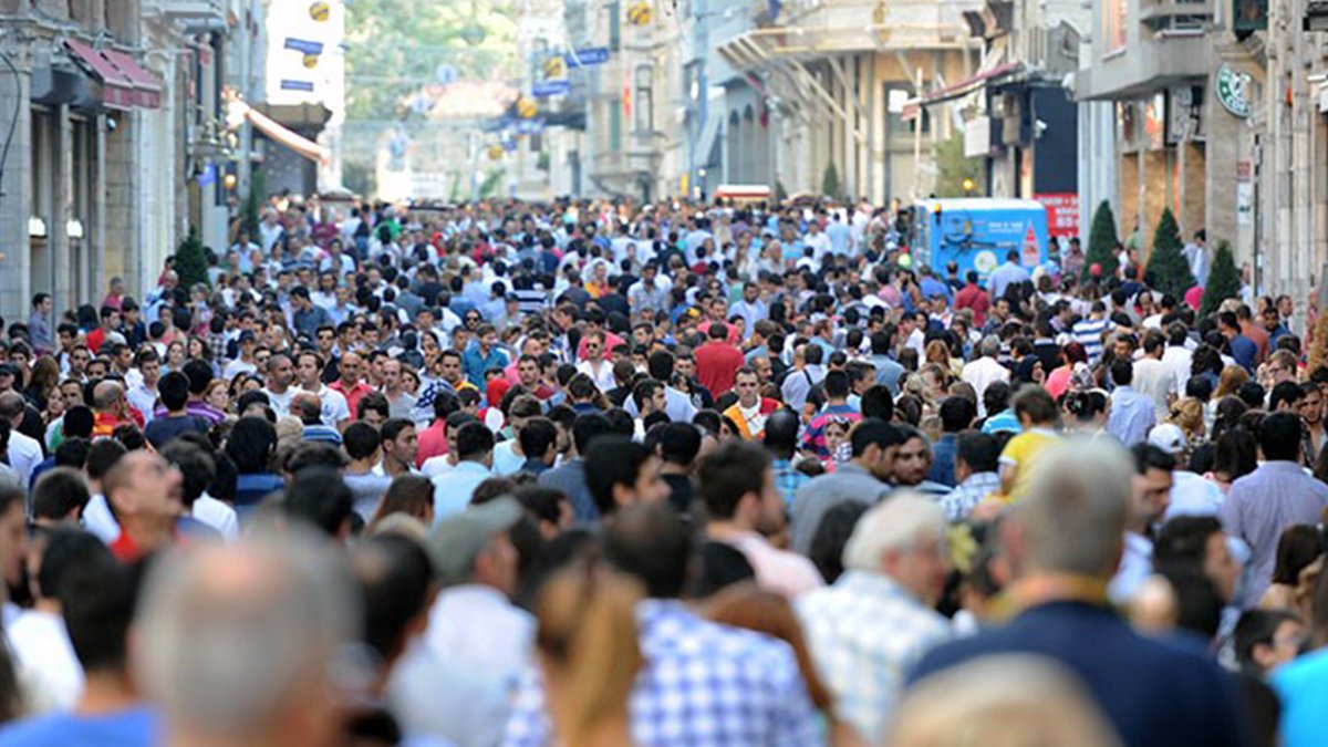 O ilçede nüfus 1 günde 400 bin arttı! Devreye belediye girdi