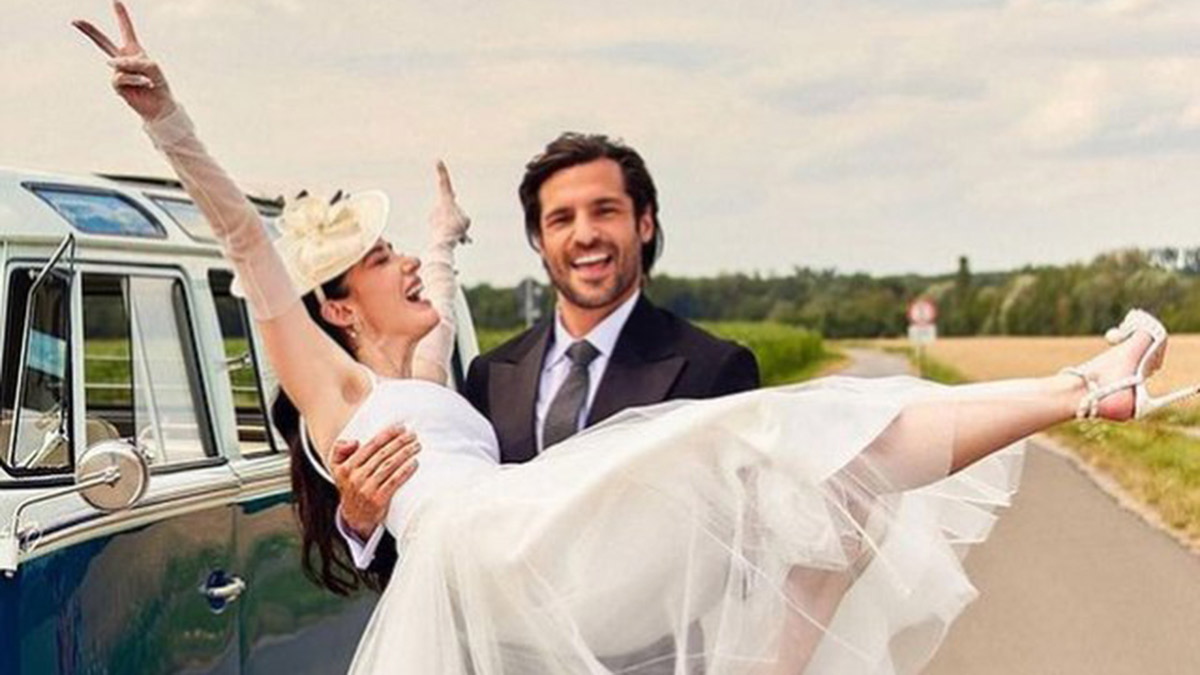 Özge Gürel ve Serkan Çayoğlu evlendi